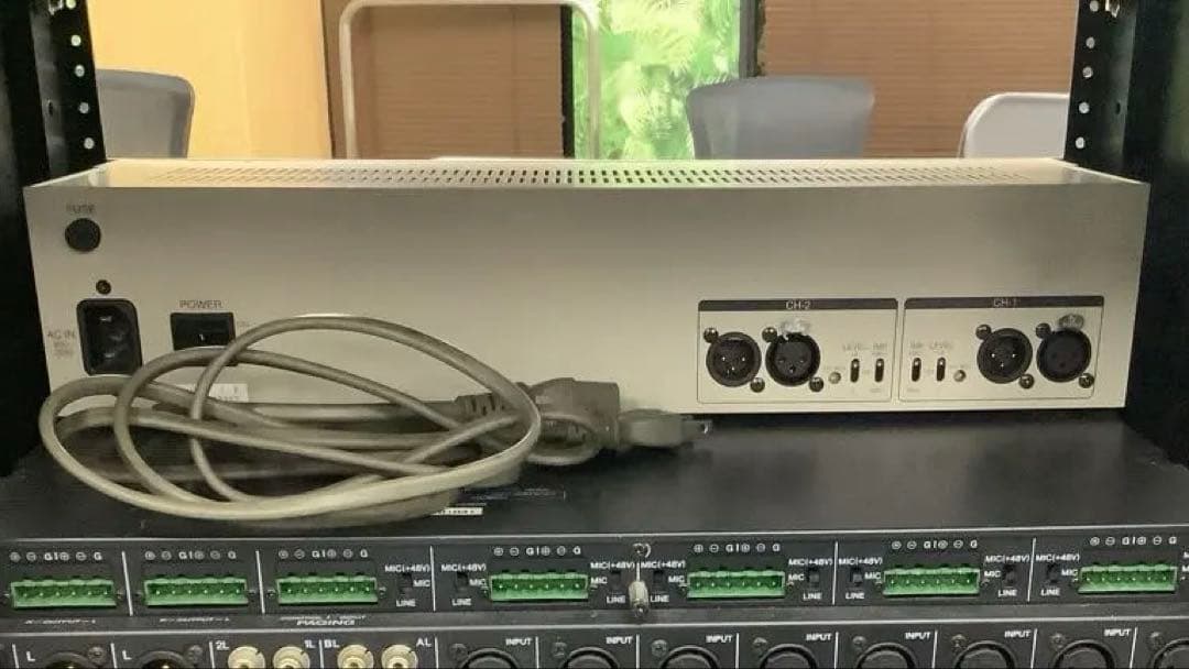 ヤマハ アナログミキサーMV800 とVU メーター 6uラックのset - メルカリ