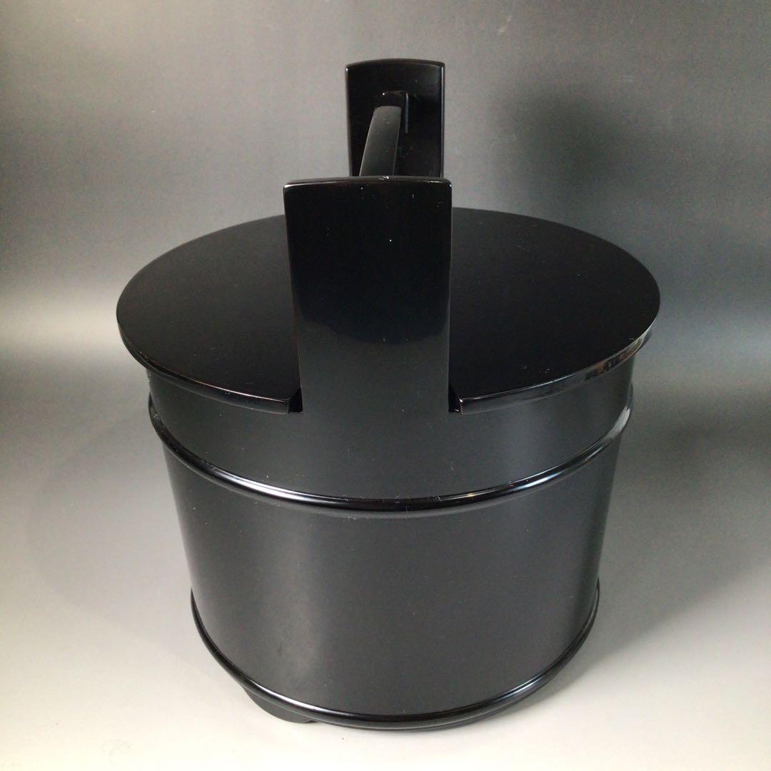 S93 水指 『塗師 川瀬表完作』『黒真塗』『手桶水指』 共箱 茶道具