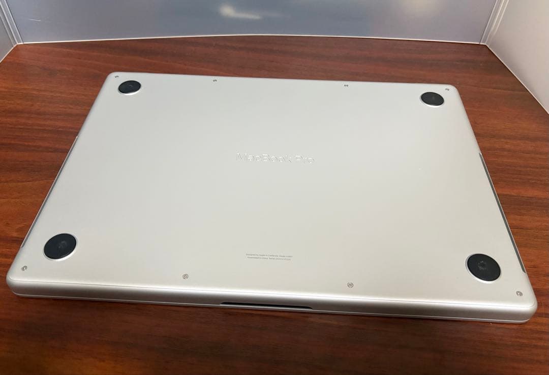 MacBook Pro M4Pro 48GB 512GB 14インチ　Apple