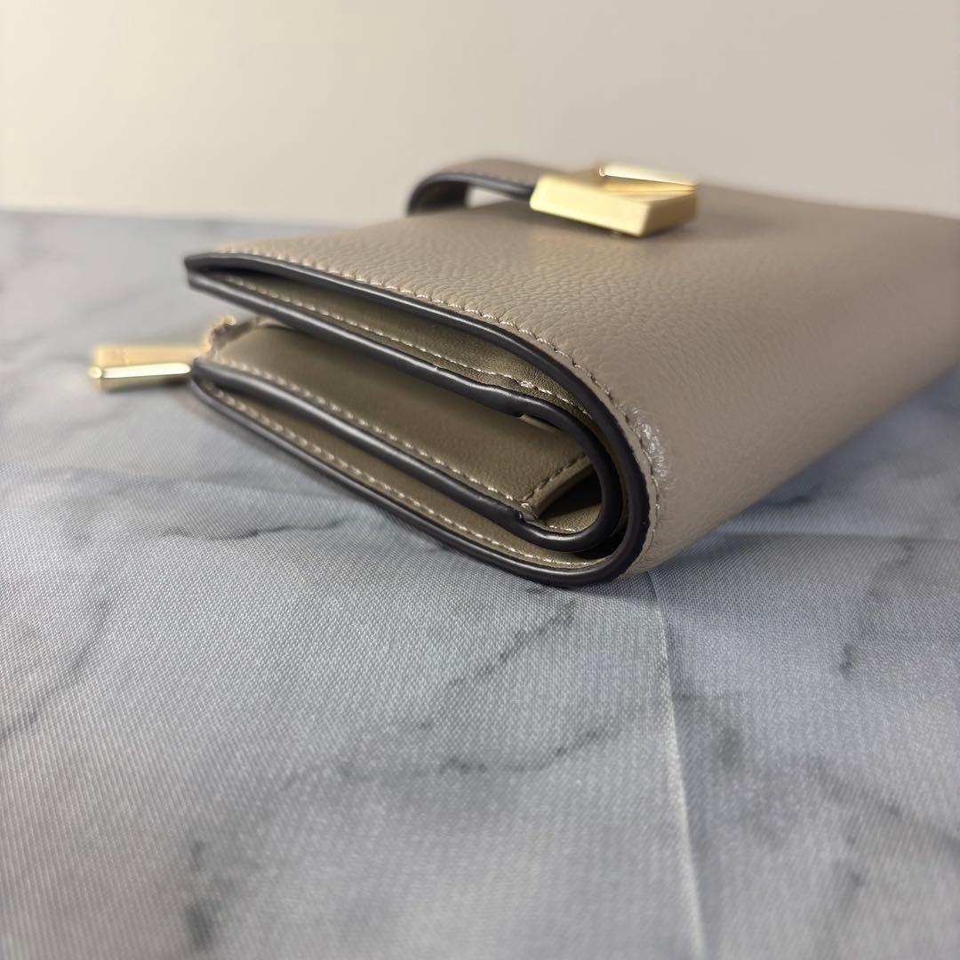 Kate spade】ケイトスペード 未使用品 新作 デコ スモール 定価3万