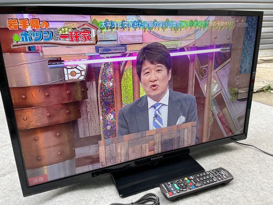 割と綺麗　Panasonic 32型液晶テレビ　VIERA TH-32G300
