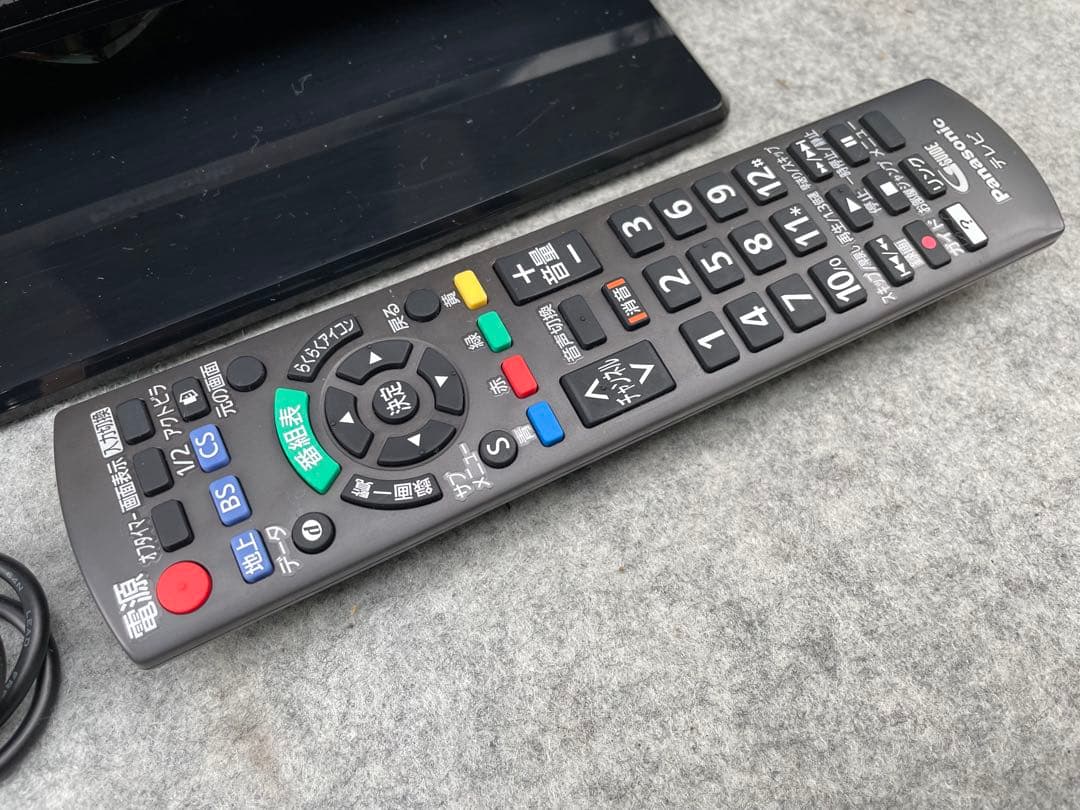 割と綺麗　Panasonic 32型液晶テレビ　VIERA TH-32G300