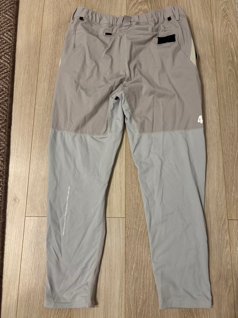 TFW49 グレー テーパードパンツ