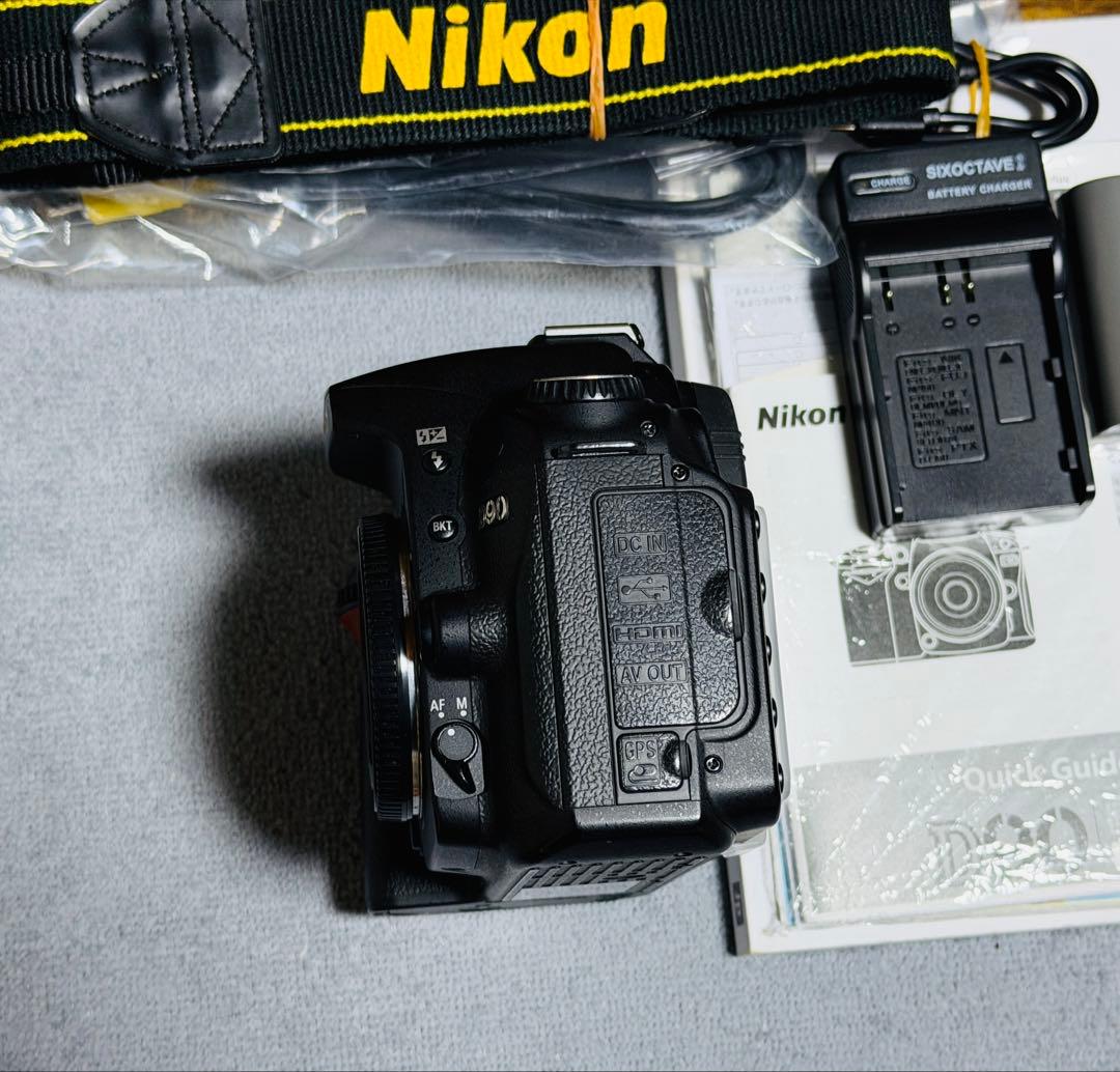 極美品 NIKON ニコン D90 デジタル一眼レフ
