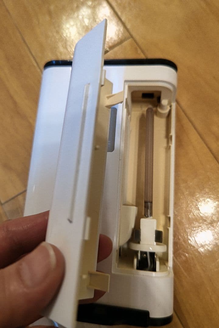 中古 オゾン脱臭器 AIR CUBE