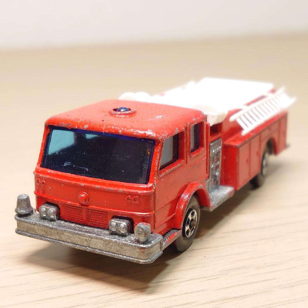 マッチボックス レズニー No.29 ファイヤー ポンプ トラック 消防車