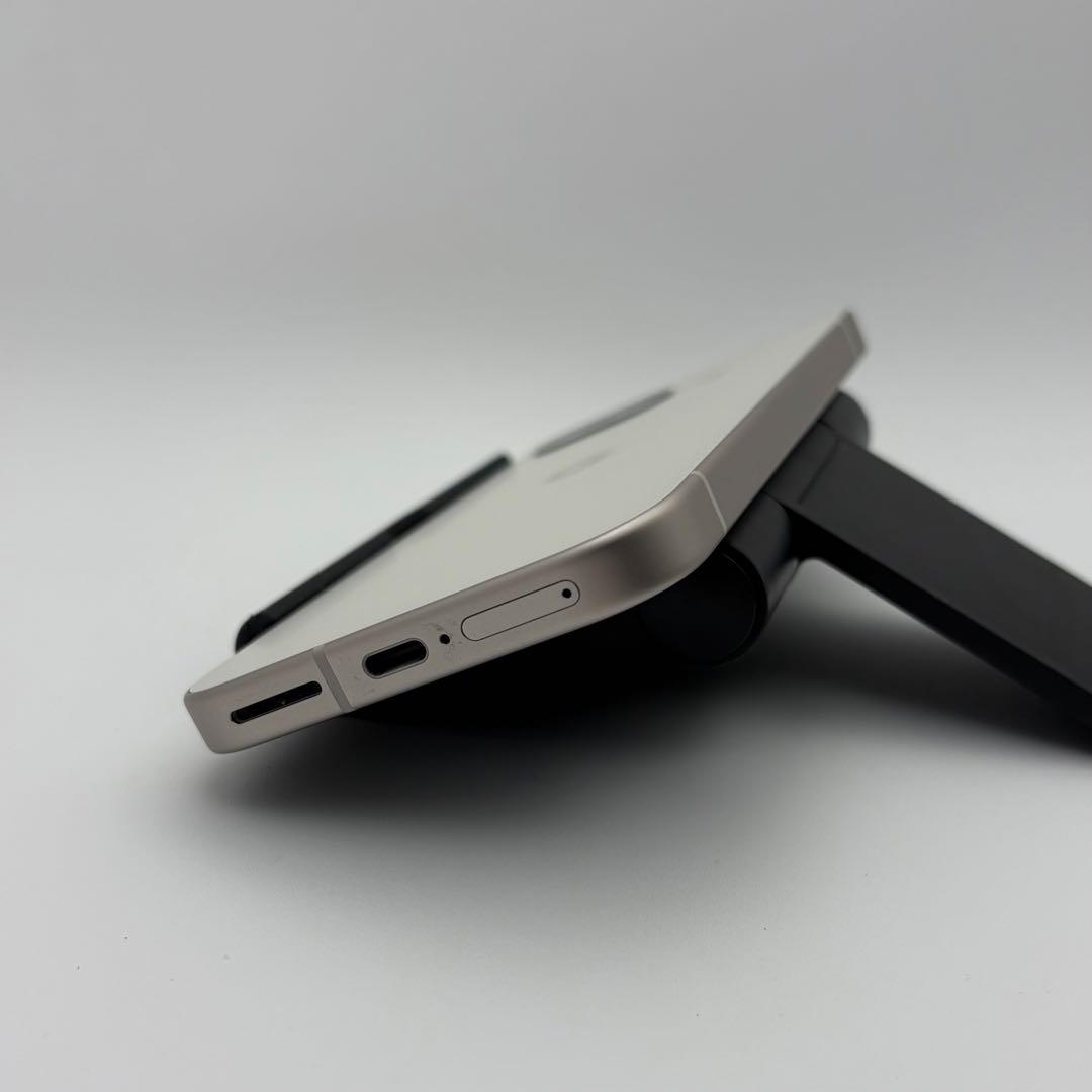 週末セール★美品 2ヶ月使用Google Pixel 9a ホワイト系SIMフリ