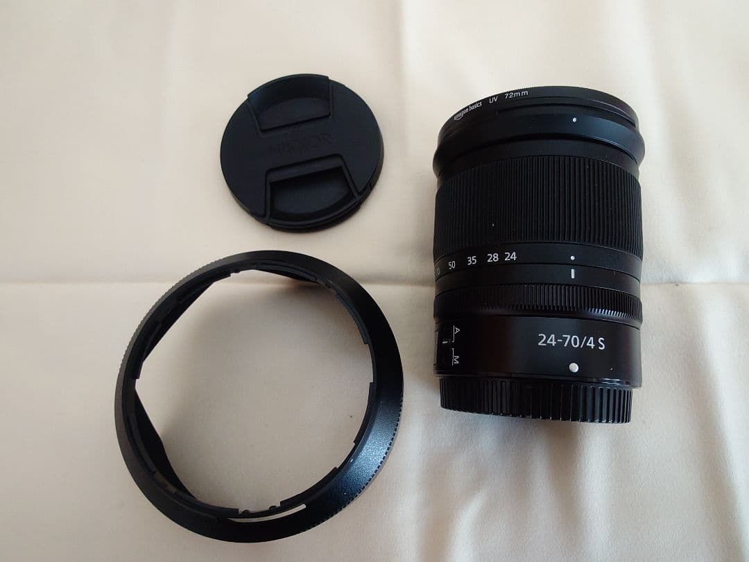 NIKON　Z24-70 F4.0 中古美品　完動品です！