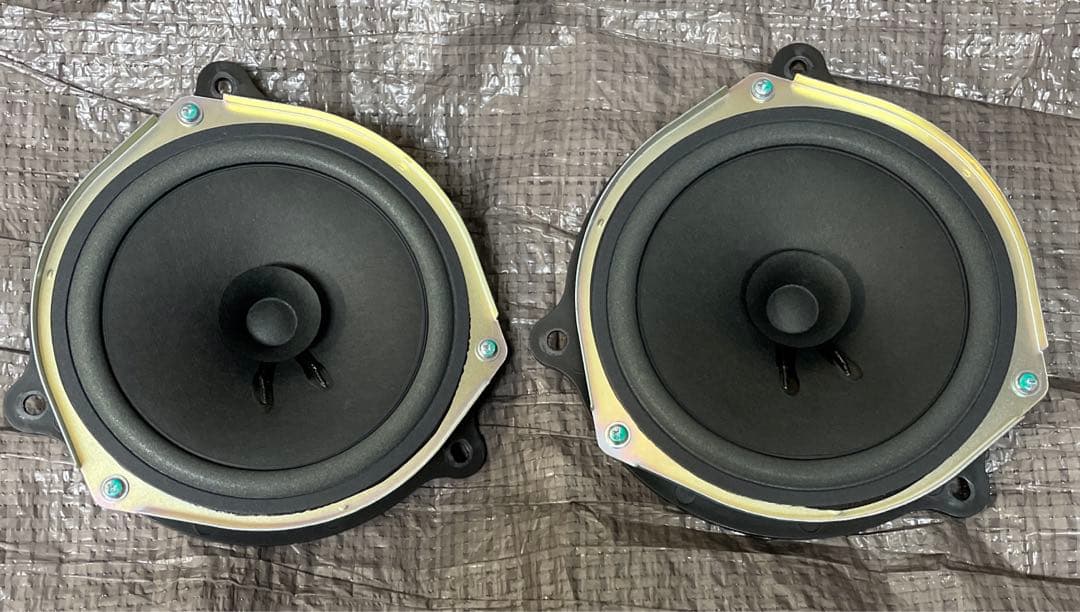 ダイハツ純正スピーカー(バッフル付) ハイゼットカーゴ/アトレー