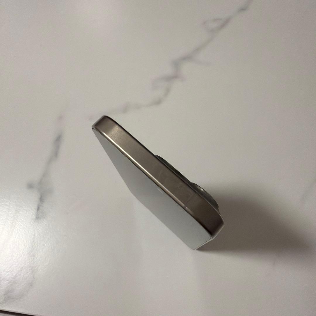 iPhone 15pro ジャンク品　起動不可