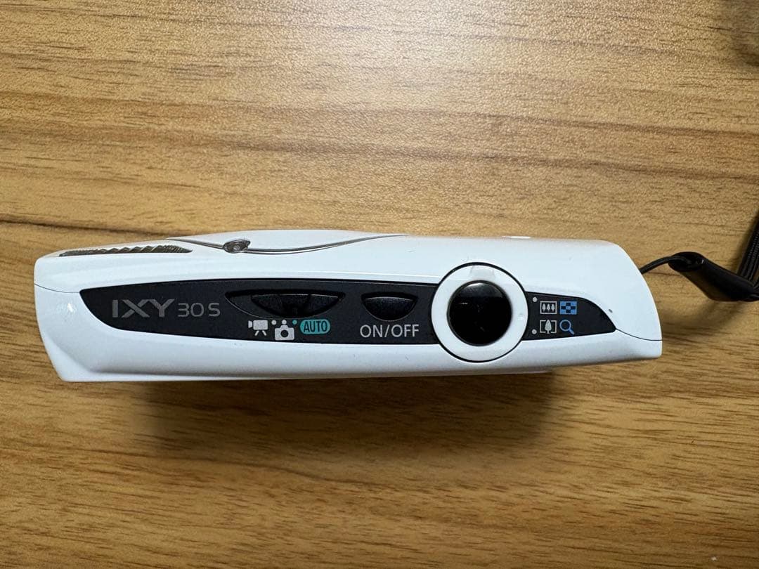 【美品・動作品】Canon　キヤノン　IXY 30S　ホワイト