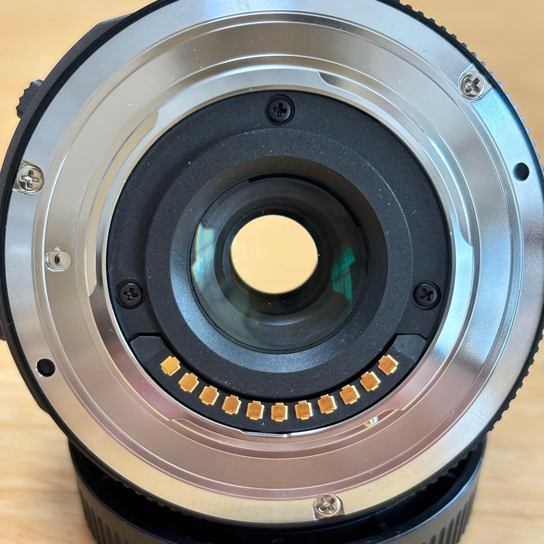 マイクロフォーサーズ3倍ズームレンズ H-PS14042 ブラック