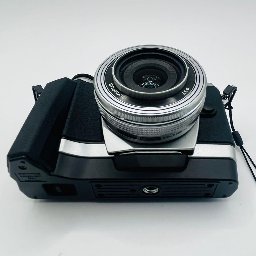 【美品動作確認済み】OLYMPUS OM-D E-M10