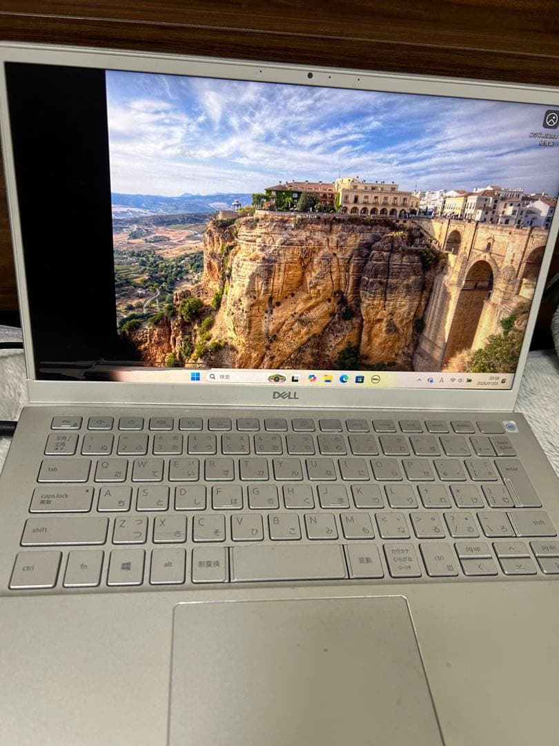 ノートパソコン　Inspiron 5301 Core i3 液晶割れ/ジャンク品 hqdefault.jpg