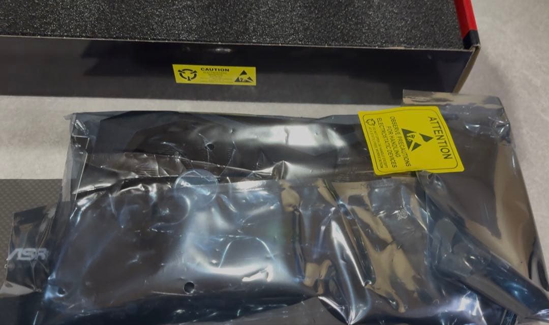 ASRock Radeon RX 7600 8GB 【動作確認済・付属品完備】