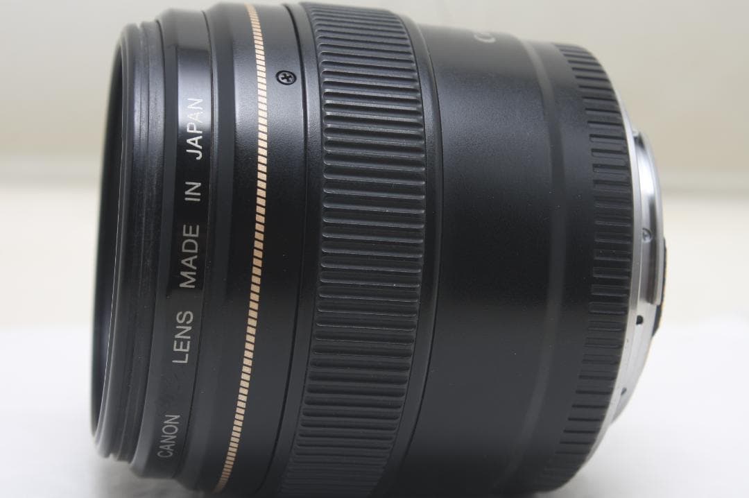 キヤノン EF 85mm F1.8 USM