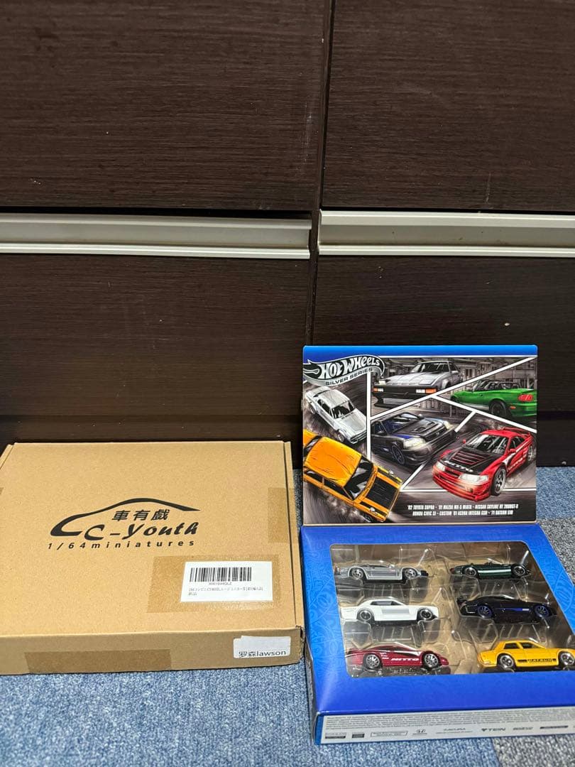 LAWSON ミニカーセット 駐車場付き ホットウィールセット付きの通販は