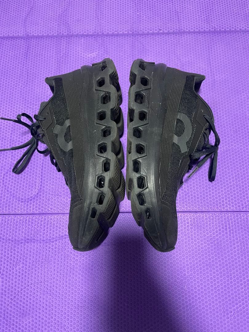 靴 Cloudmonster Void 26.0cm