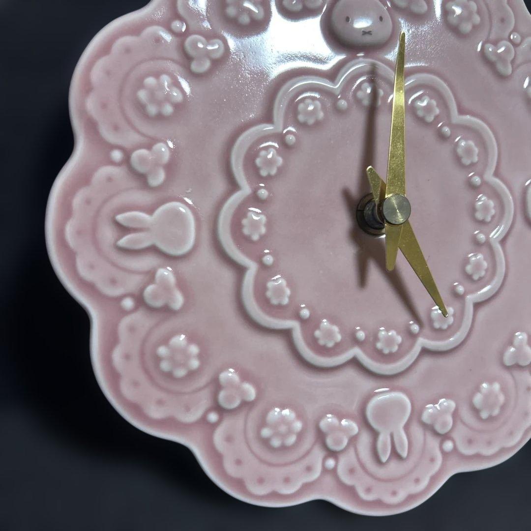 フラワーミッフィー限定・お花の掛け時計 - メルカリ