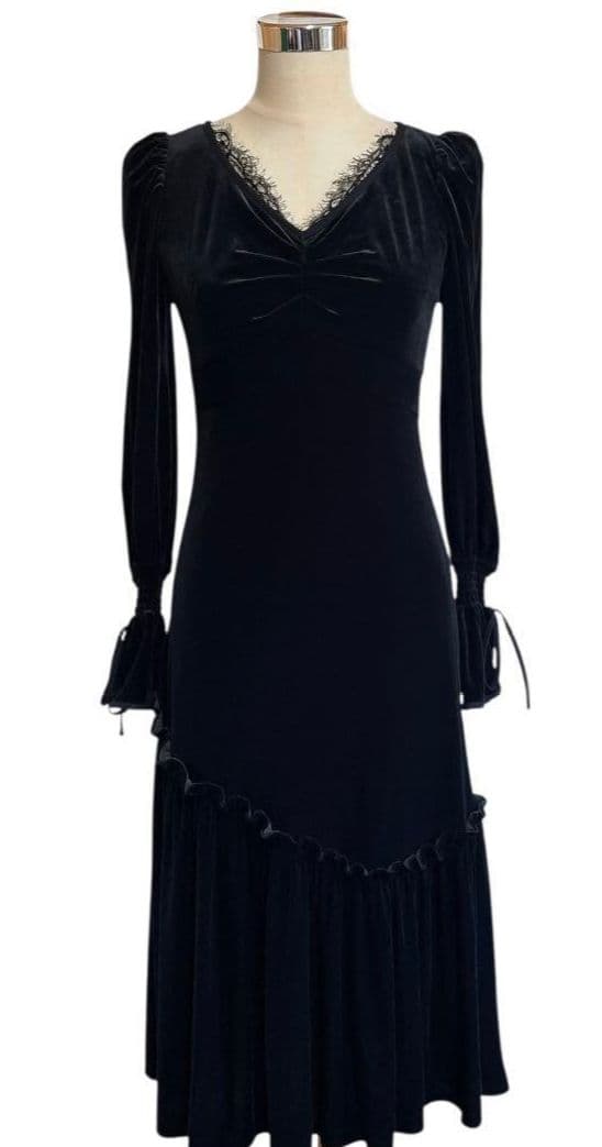 ベロア レース ミディドレスLux Velour Lace Midi Dress - メルカリ