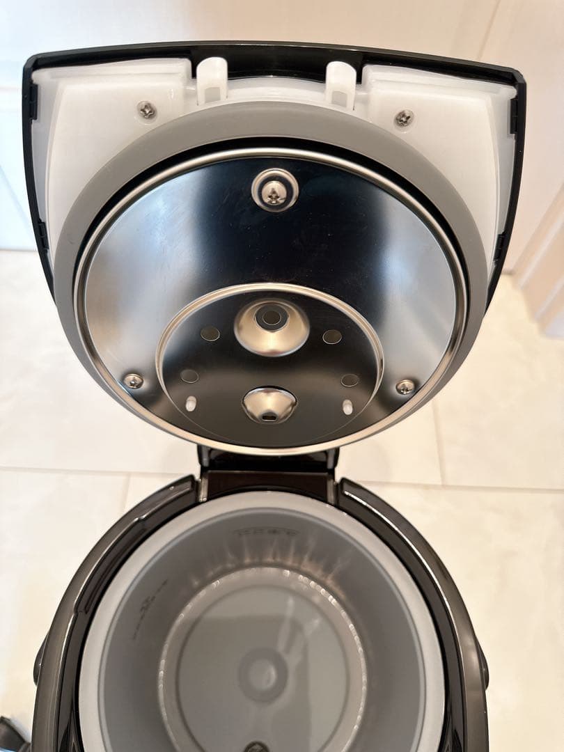 【極美品】タイガー PIQ-G220 電気ポット 2.2L クールブラック