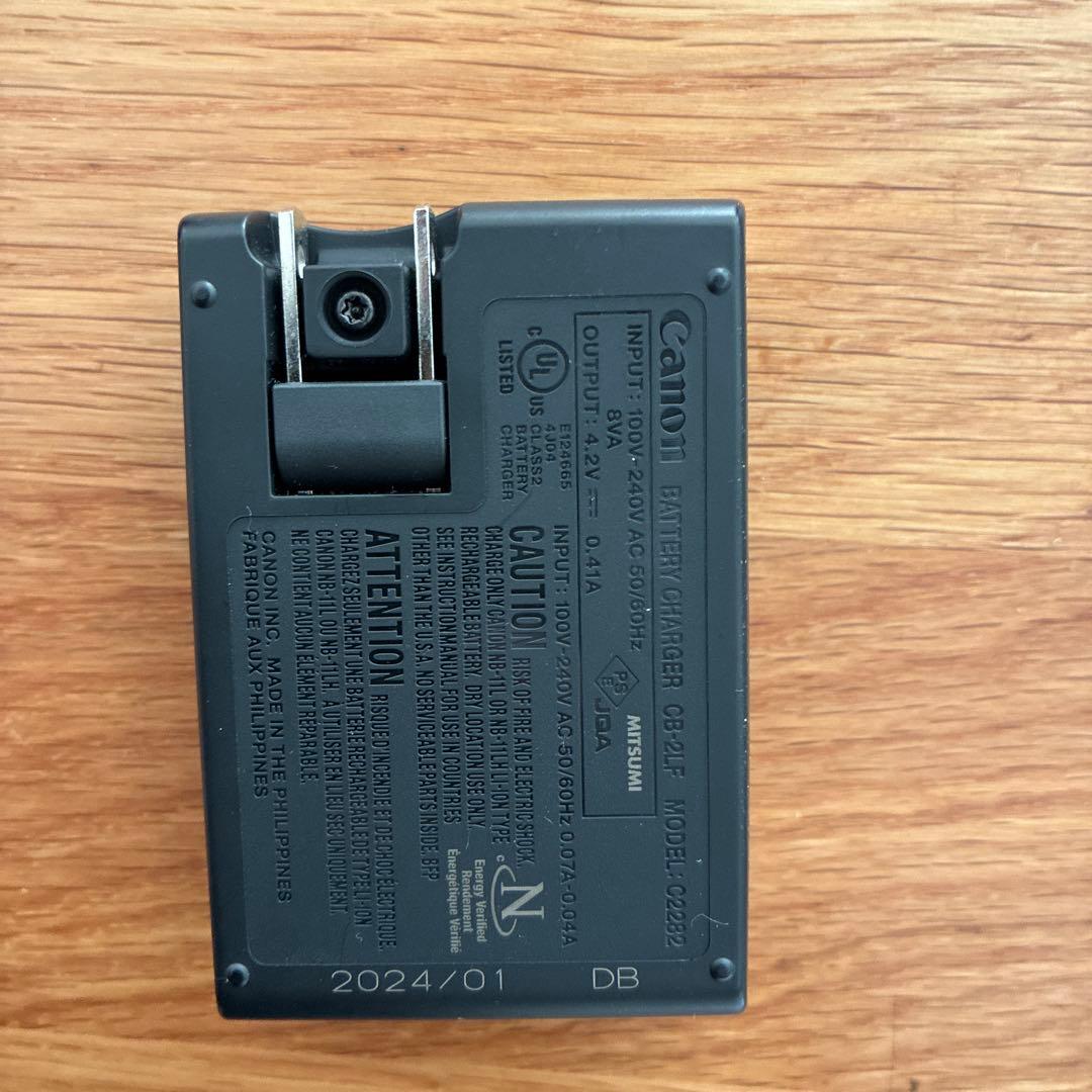 デジカメ　IXY 650 Canon 黒　64GB SDカード付き