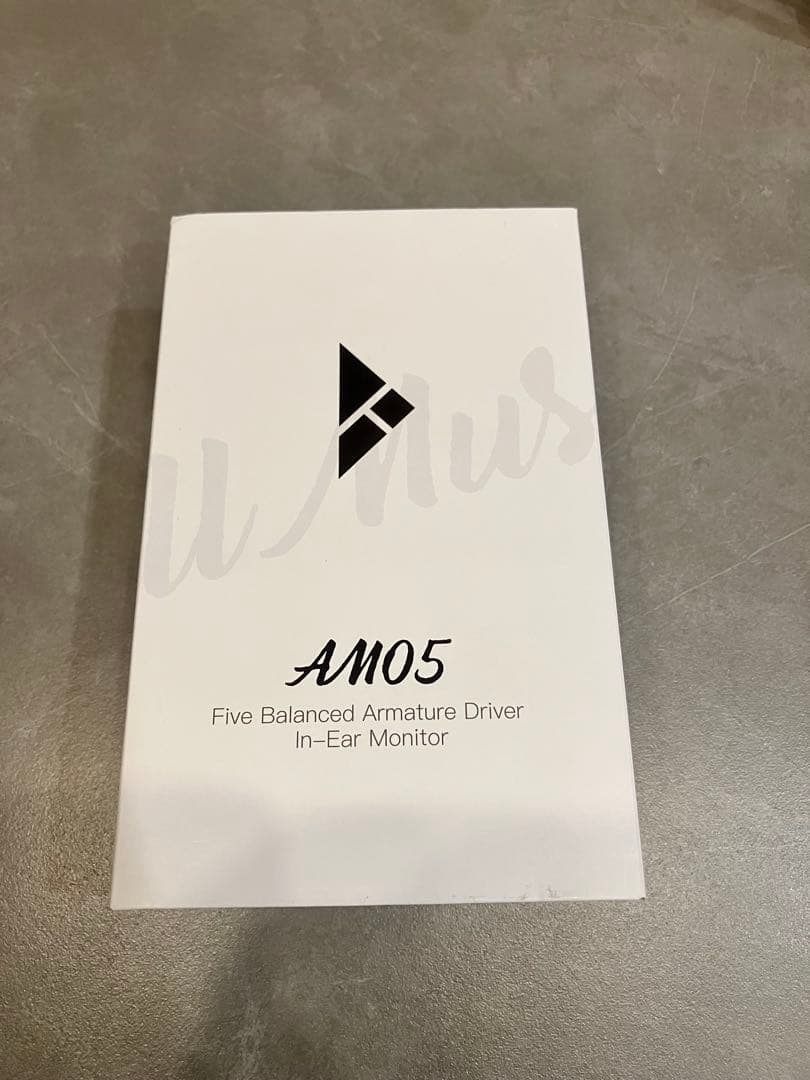 iBasso Audio AM05 カナル型イヤホン (ブルー) イヤホン カナル型 AM05Blue ブルー [カナル型] iBasso Audio｜アイ