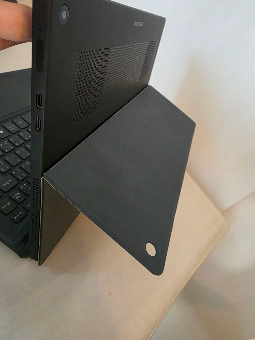 [超美品]Minisforum V3 Ryzen 7 8840U32GB 1TB