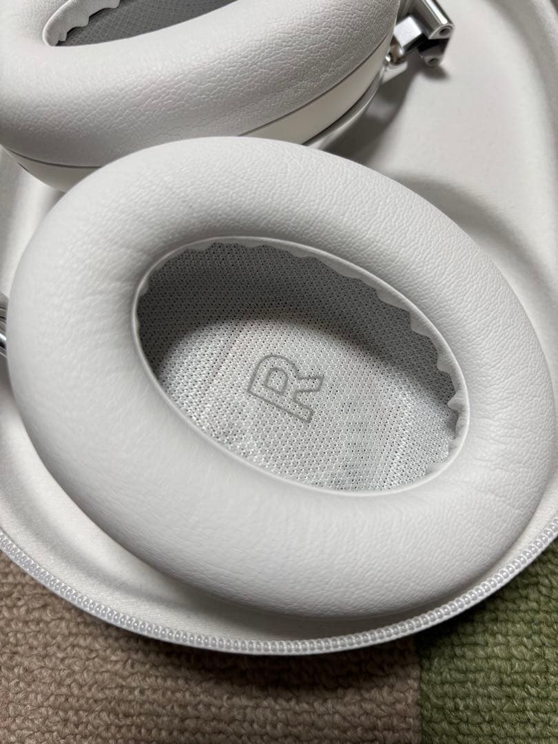 【極美品】Bose QuietComfortウルトラヘッドホン60周年モデル