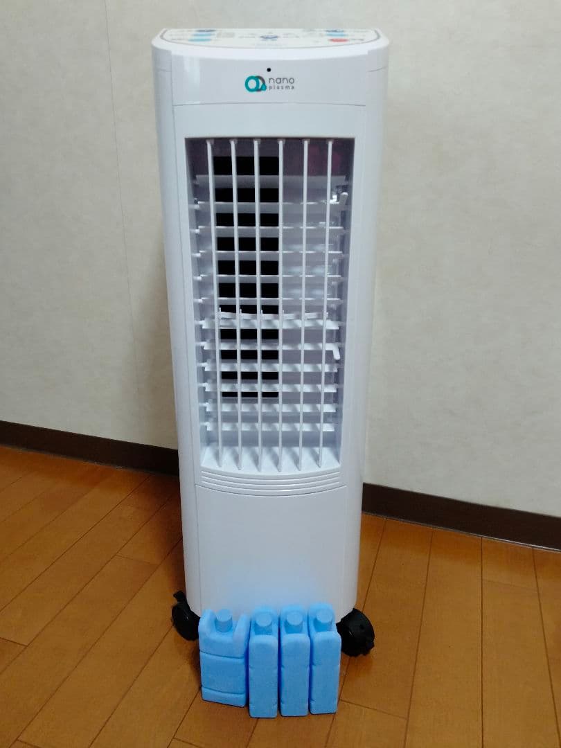 nano 冷風機 ホワイト 氷冷却パック付き