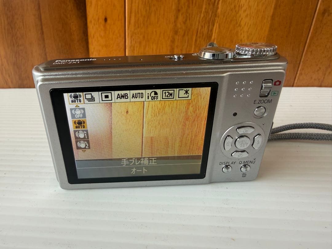 デジタルカメラ Panasonic LUMIX DMC-ZX1(a38)