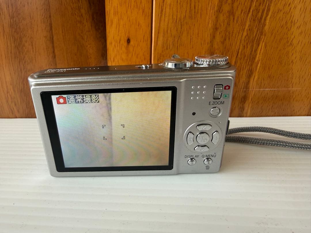 デジタルカメラ Panasonic LUMIX DMC-ZX1(a38)