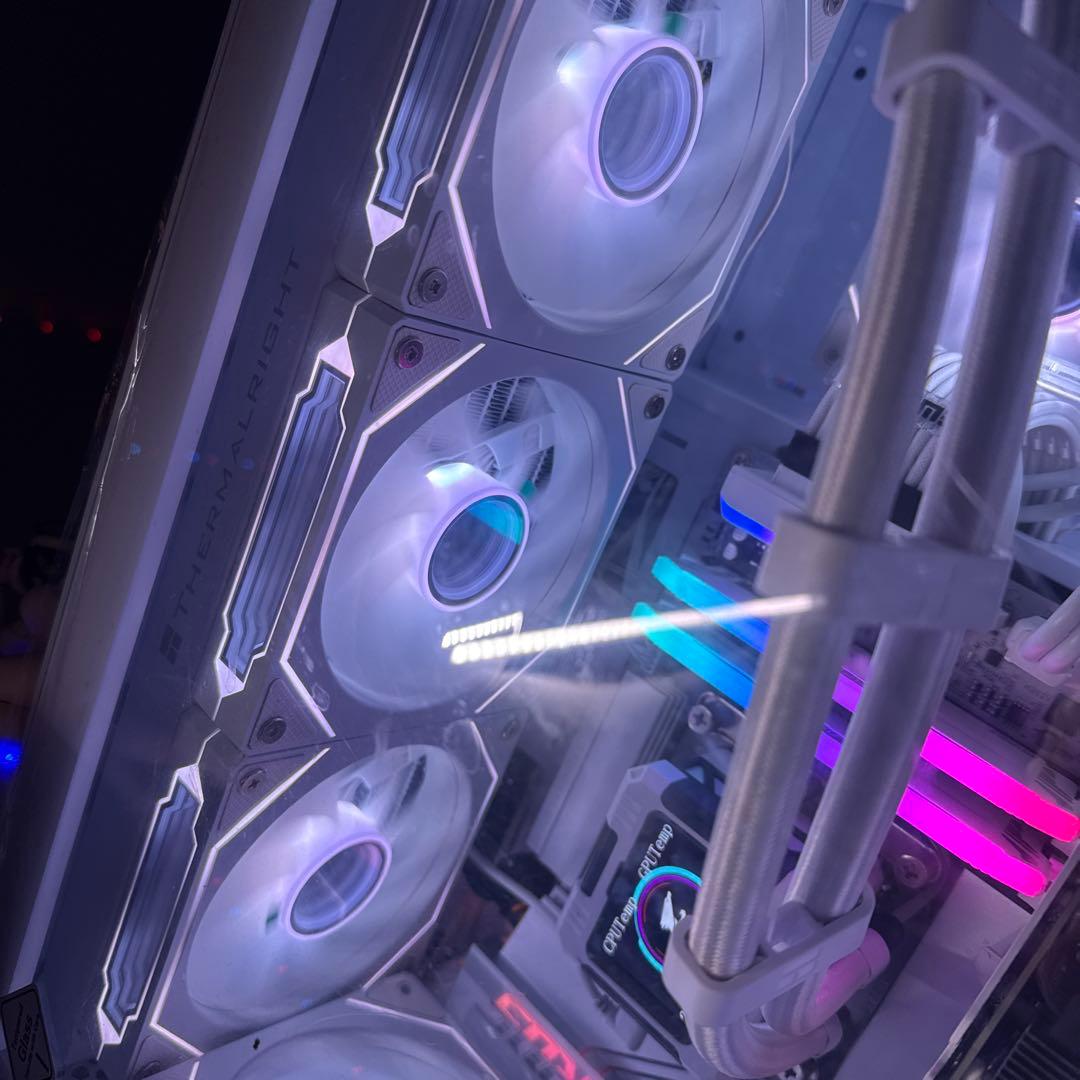 PCケース RGB冷却ファン搭載