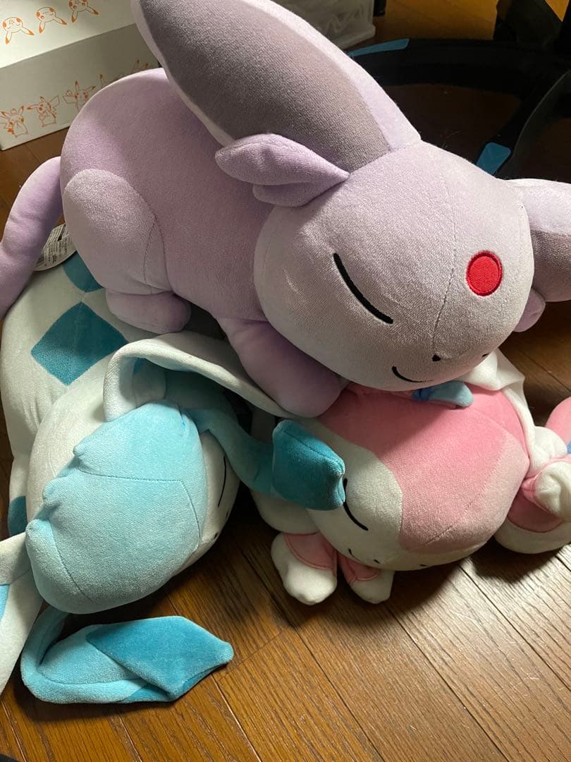 すやすや　エーフィ　グレイシア　ニンフィア イーブイコレクション2017 ポケモンセンター イーブイ進化形 すやすやぬいぐるみが 再入荷