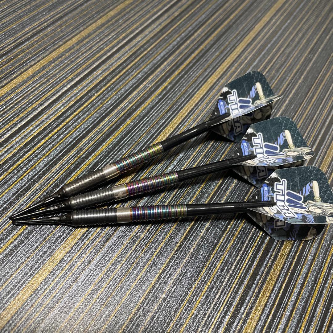 定価12000円 ソフトダーツ ティガ サンタナ ストレートバレル 投げ