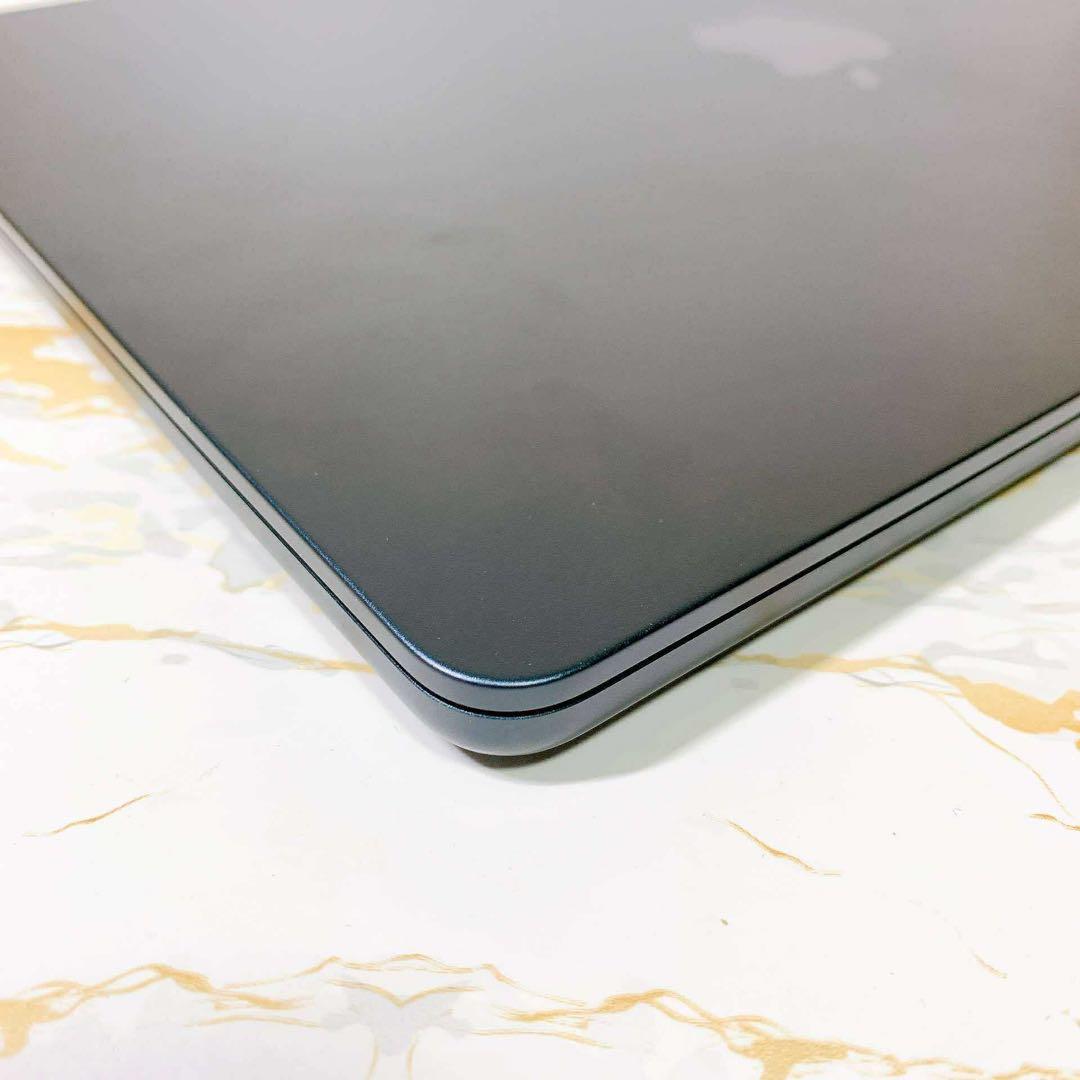 新品同様MacBook Air M4 16GB/256GB 充電回数 9回