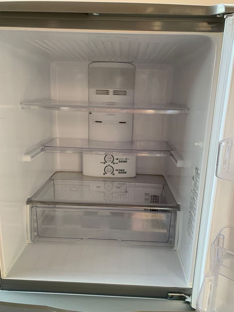 ＊東京都付近取引限定＊ 激安　三洋　SANYO 3ドア冷蔵庫 SR-261U