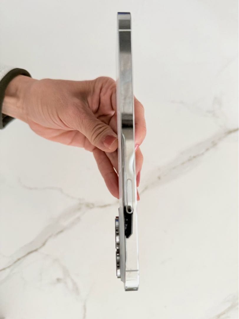 iPhone 14 Pro Max シルバー本体