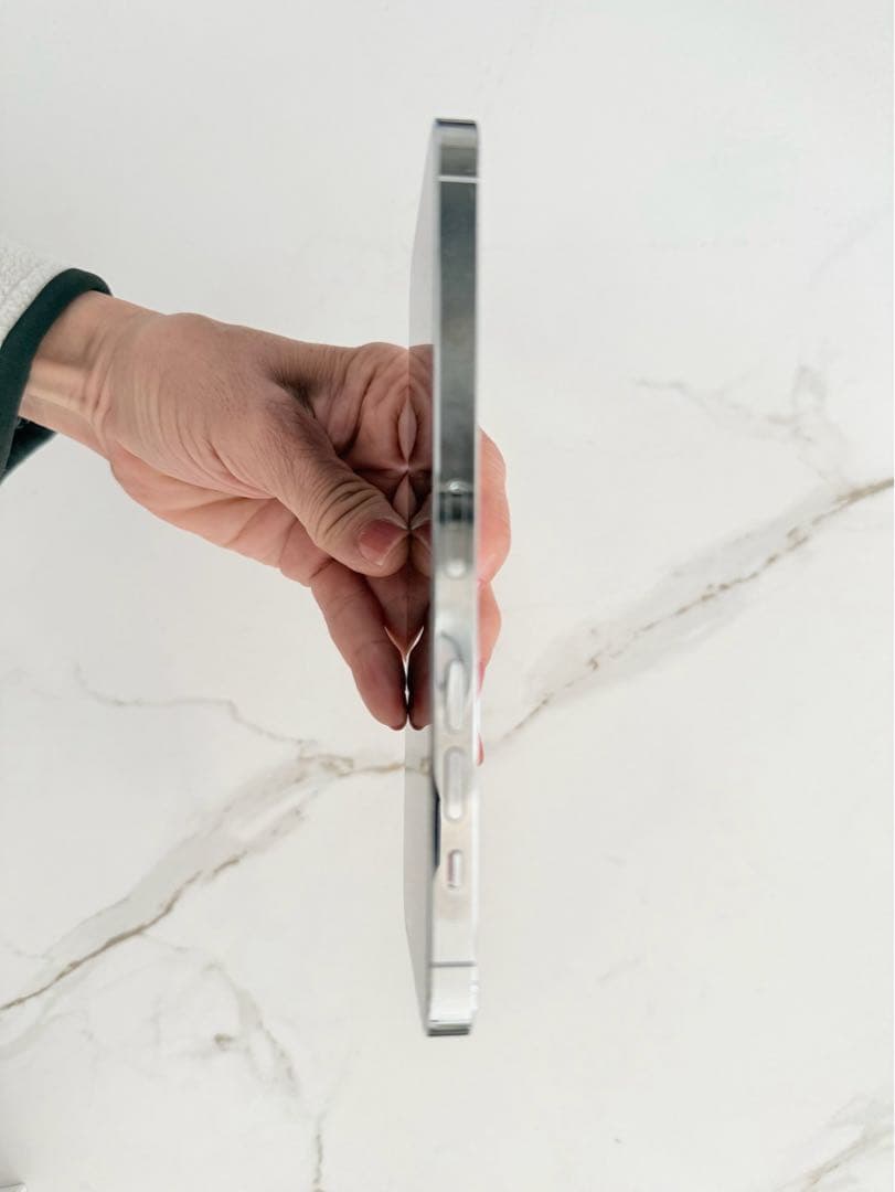 iPhone 14 Pro Max シルバー本体