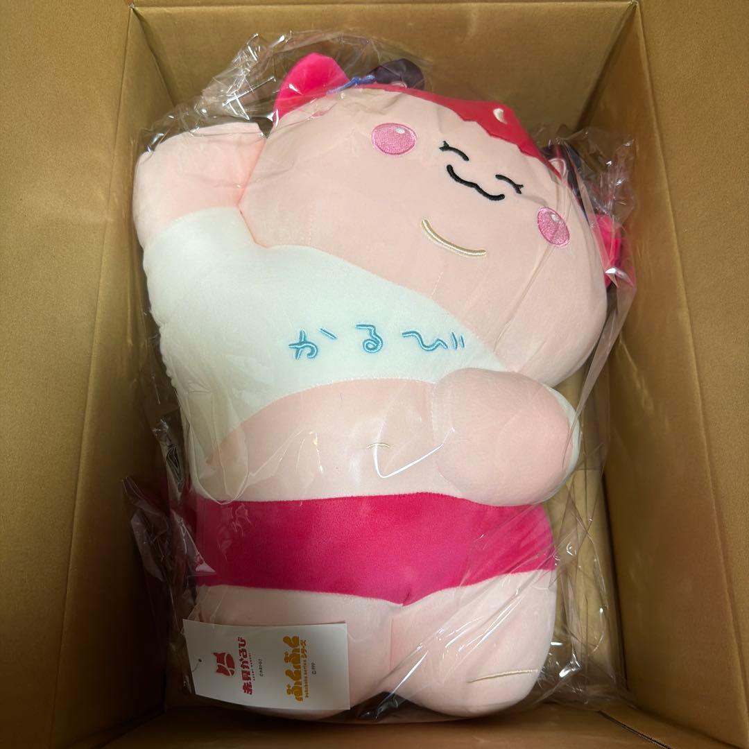 デブかるびぬいぐるみ（寝） 赤見かるび - メルカリ