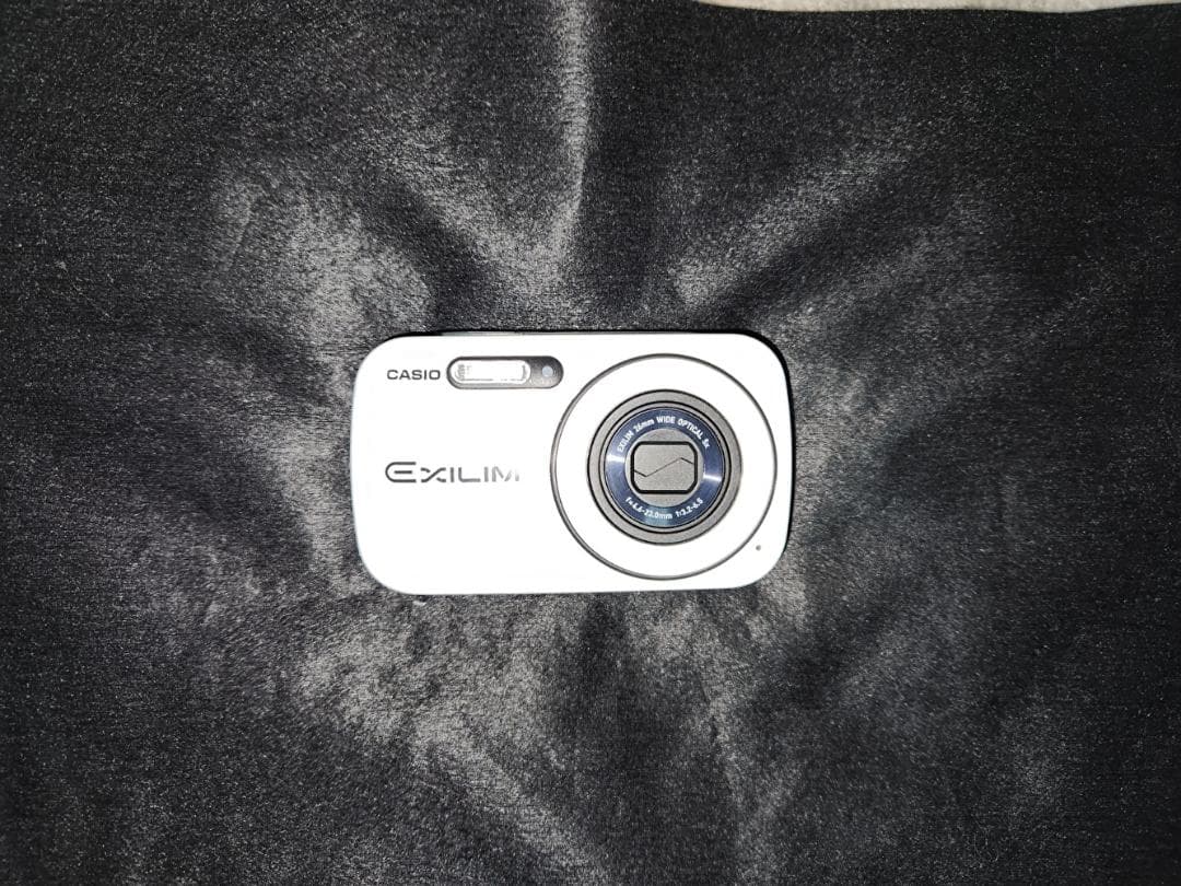 CASIO EXILIM EX-N1 デジタルカメラ SDカード付属