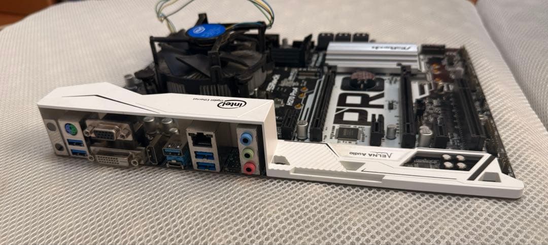 ASRock H270 Pro4 + intel core i7 7700