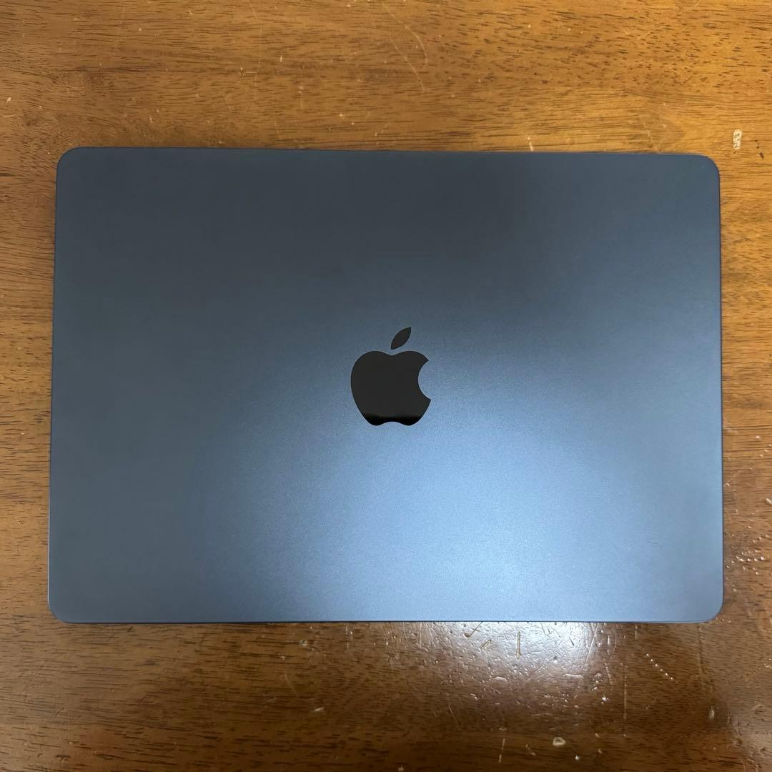 美品】MacBook Air （M2, 2022）13.6㌅ バッテリー99%