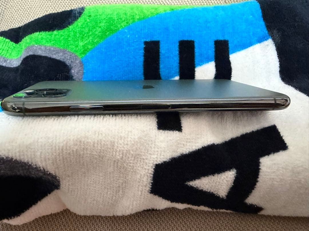 バッテリー最大容量98% iPhone 11 Pro Max 64GB