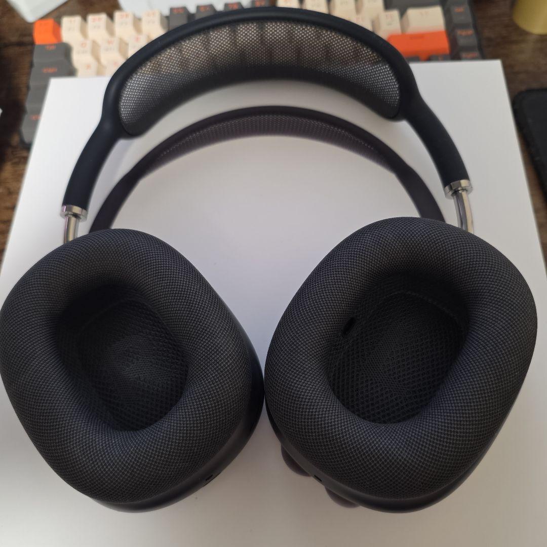 ヘッドホン Apple Airpods Max