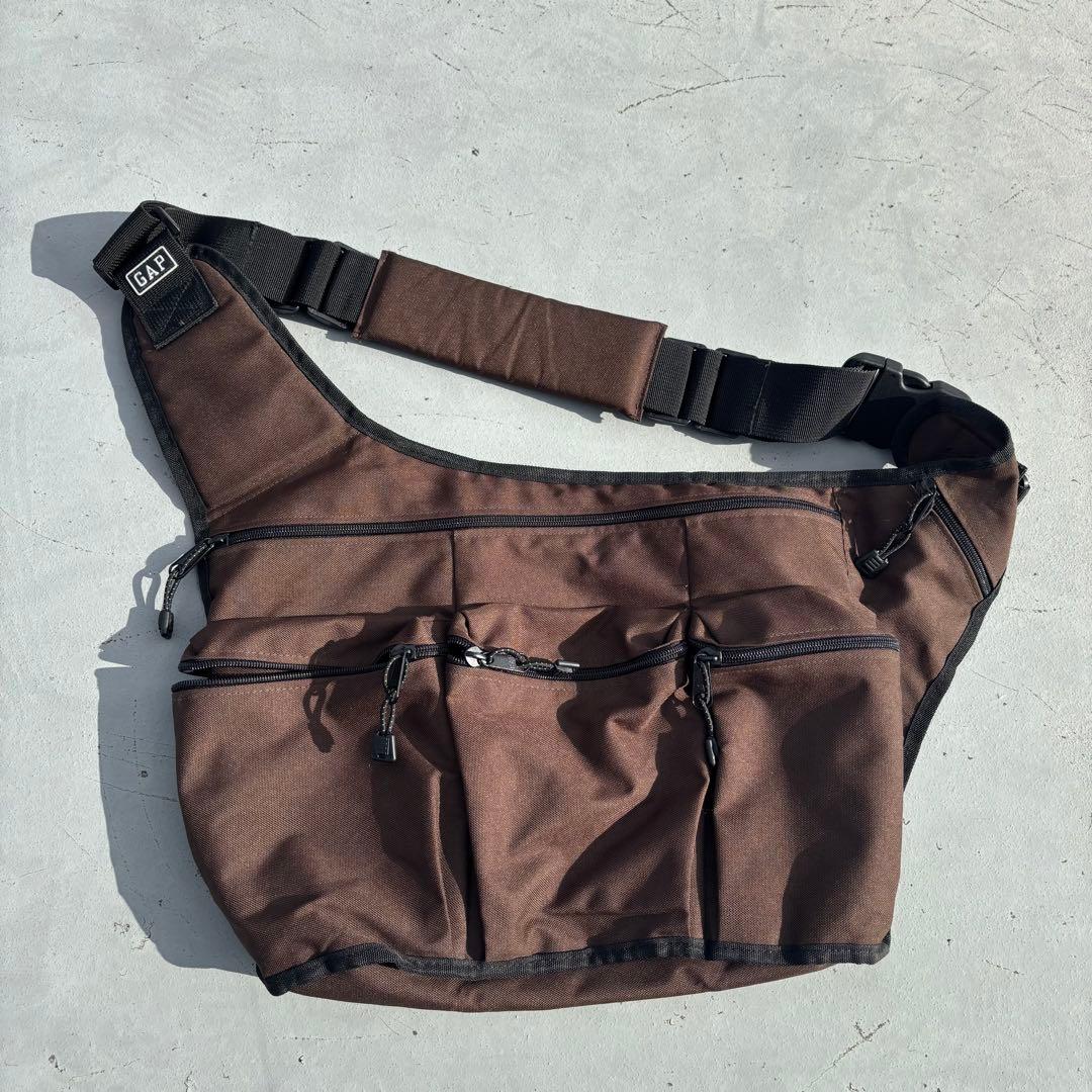 old gap ワンショルダーバッグ スリングバッグ ブラウン 00s 肩掛け 90s old gap crossbody bag 1990年代 オールドギャップ スリングバッグ