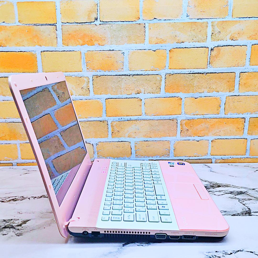 レアなミルキーピンク❤️爆速SSD✨面倒な初期設定済み☘️カメラ付ノートパソコン