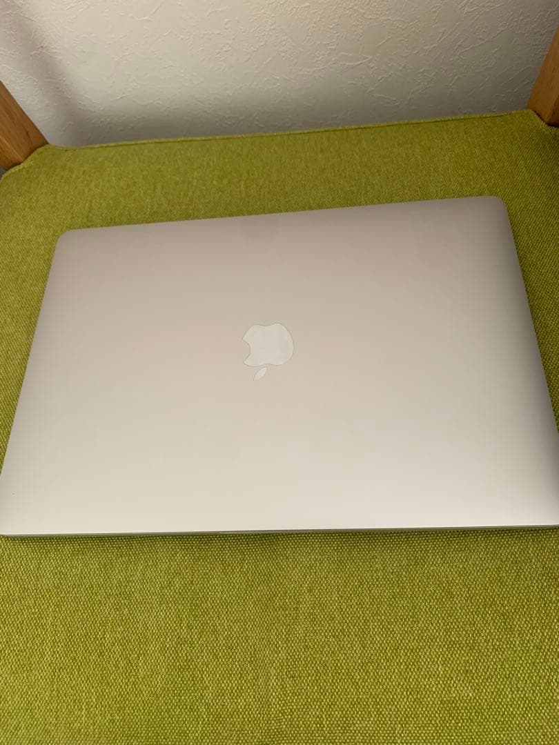 Apple MacBook Pro シルバー