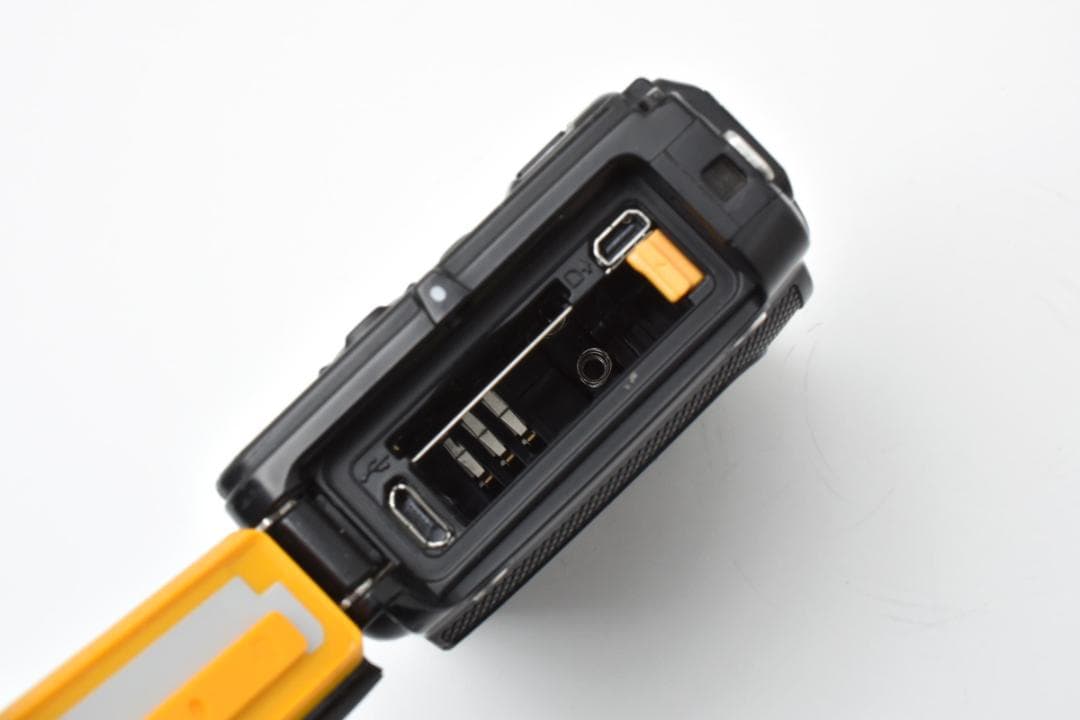 ニコン　Nikon COOLPIX W300 ブラック ≪動作確認済≫