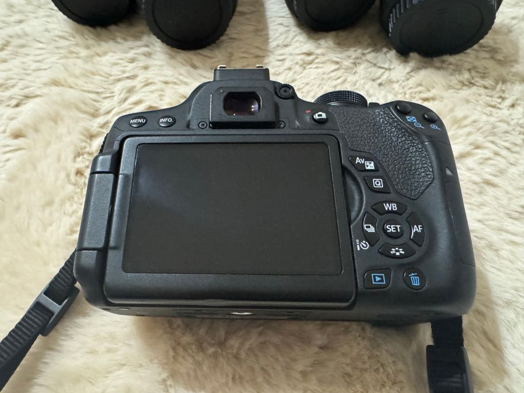 Canon EOSKissX8i ダブルズームキット＋レンズ2本＋PLフィルター